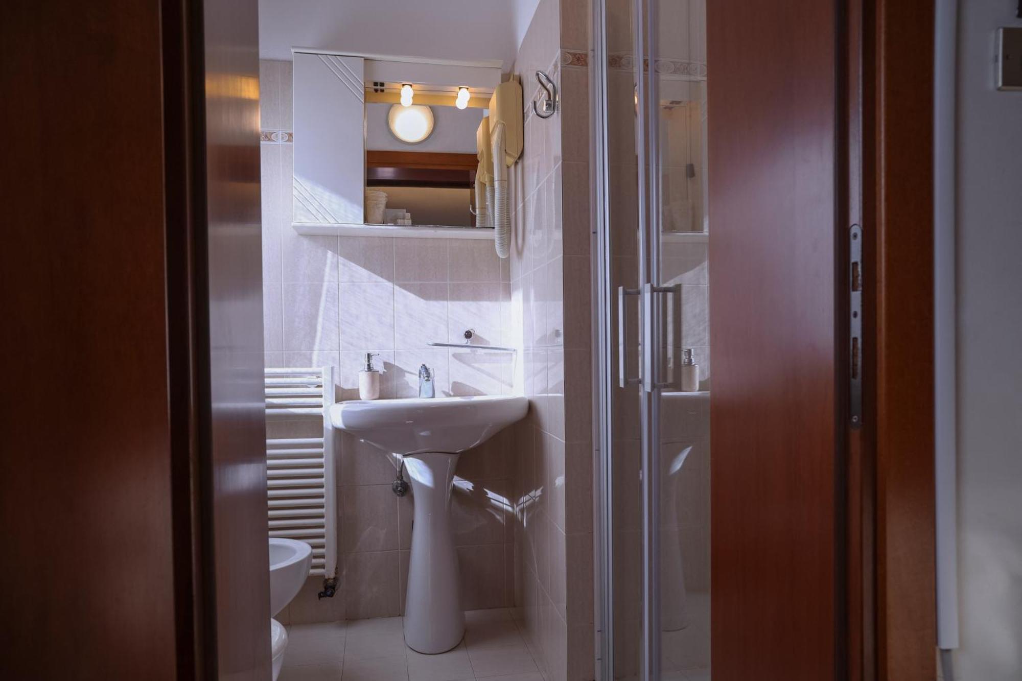 Hotel Sara Mestre