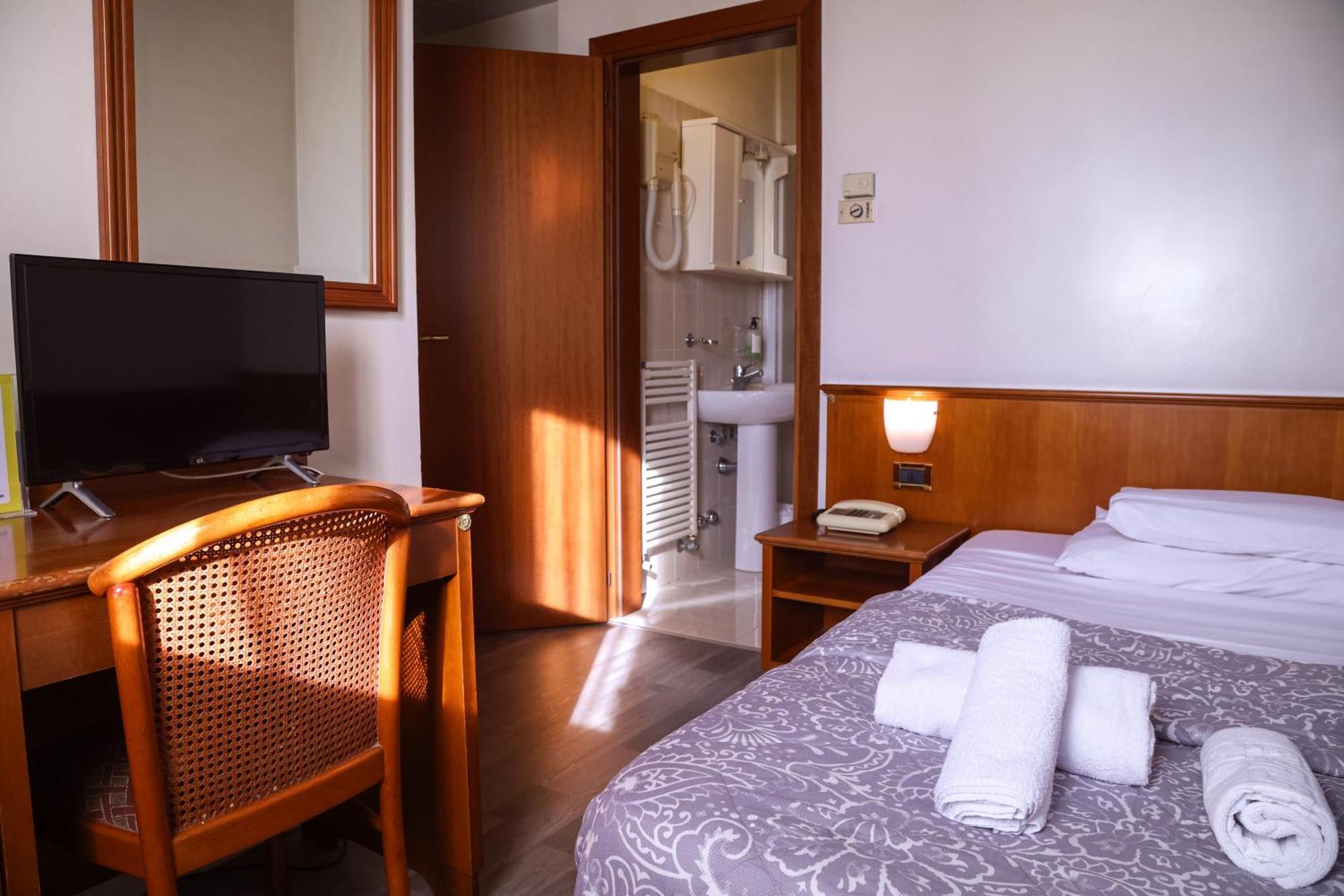 Sara Hotel